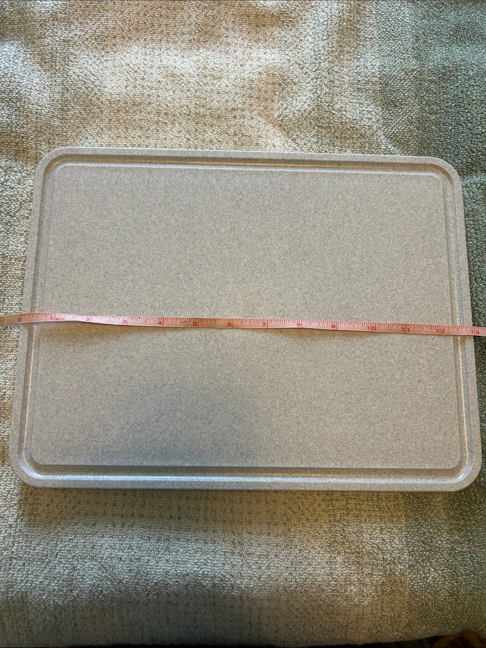 Cutco Cutting Board with feet. New! Sz M